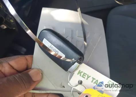 2017 Jeep Grand Cherokee Laredo 4X4 из США, поврежденный, VIN 1C4RJFAG8HC811798